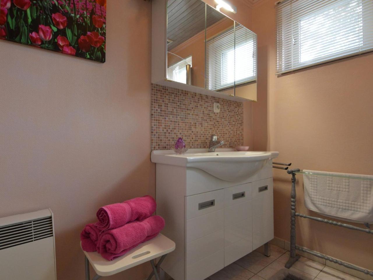 Luxurious Holiday Home With Jacuzzi Filly Екстериор снимка